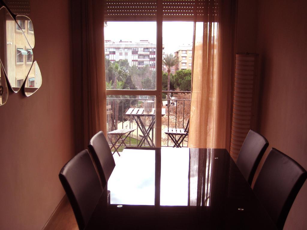 La Casa De Lara Apartment Murcia Bagian luar foto